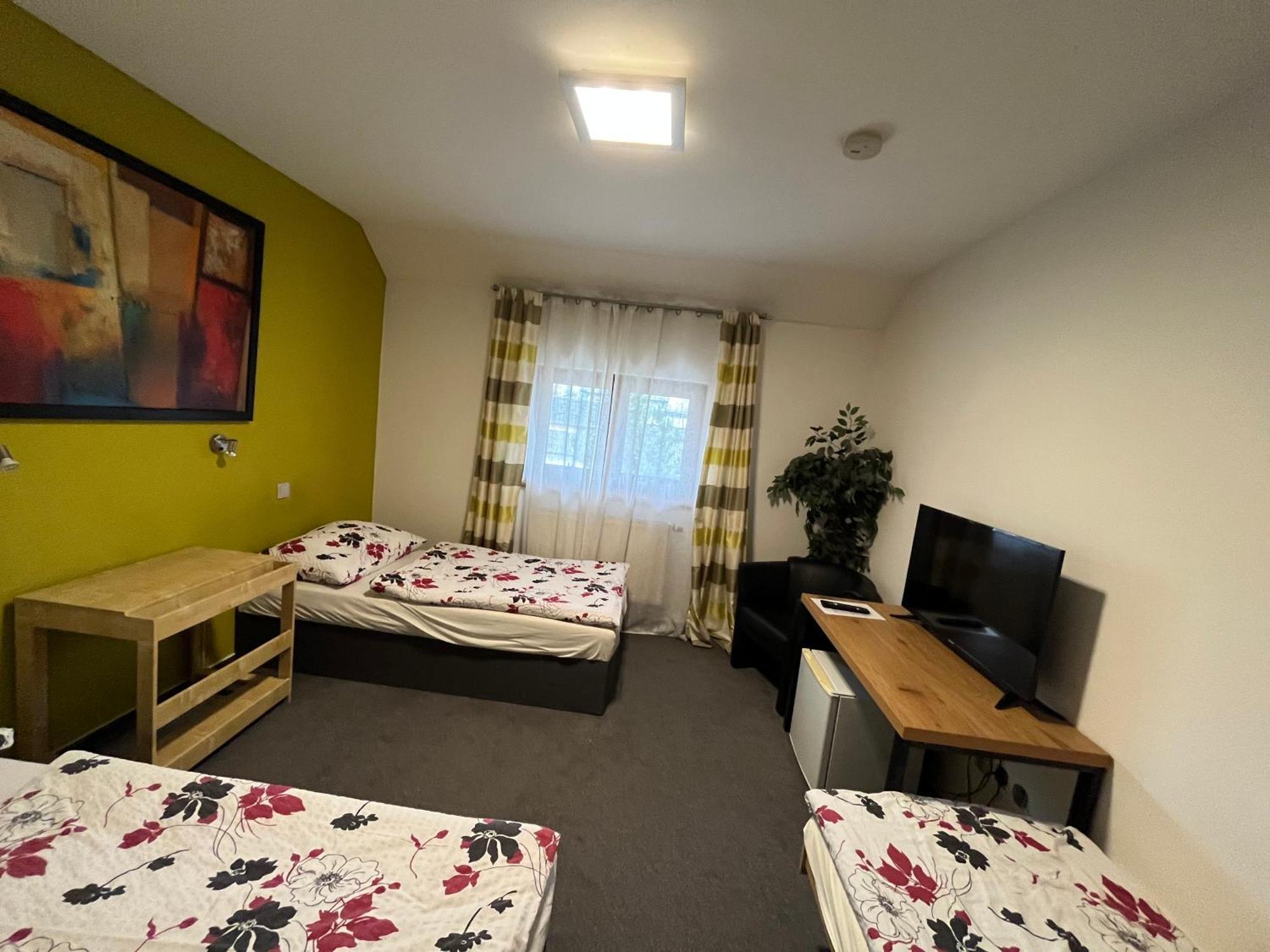 Hotel Algar Opava Extérieur photo