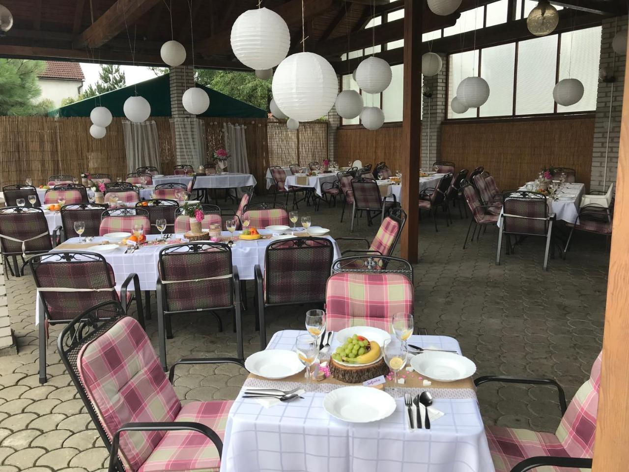 Hotel Algar Opava Extérieur photo